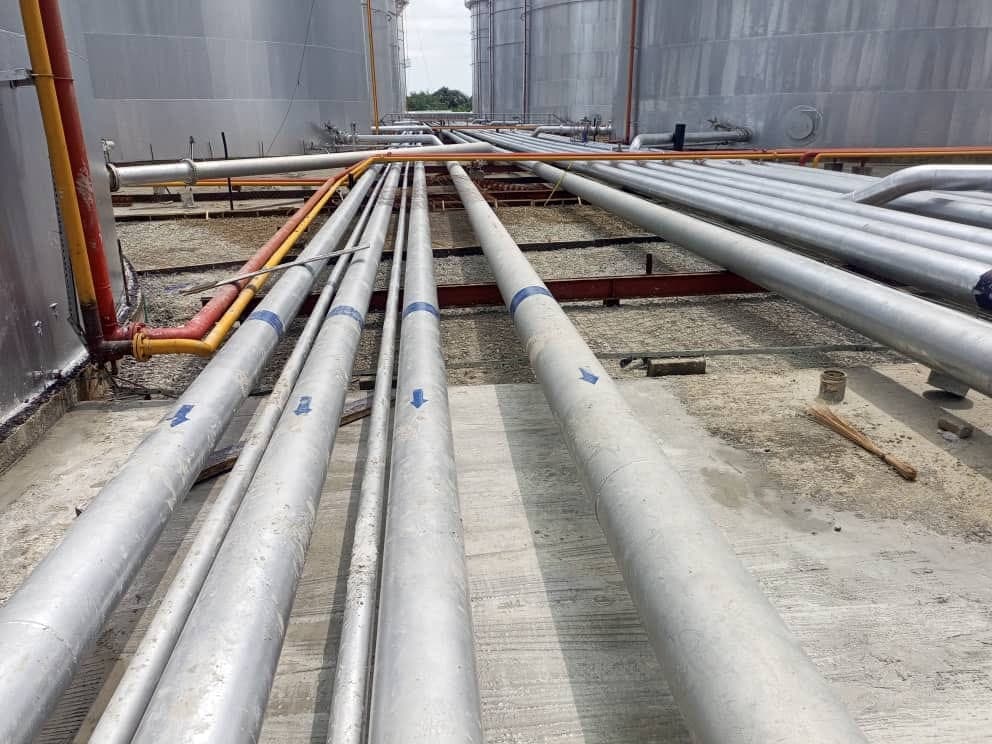Parallel process pipelines running across a reinforced concrete base